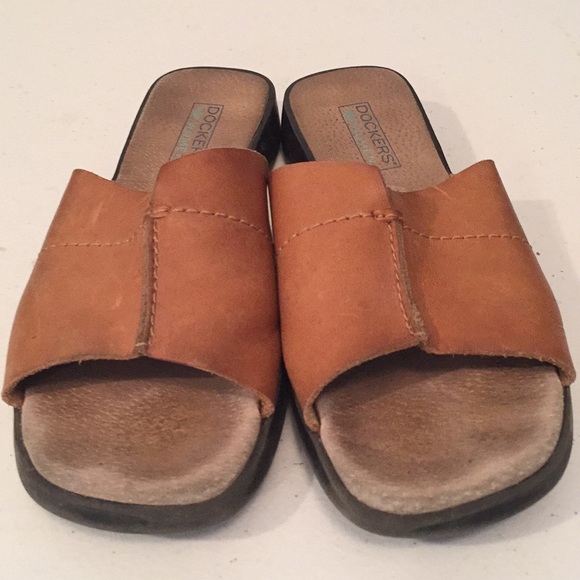 dockers slide sandals